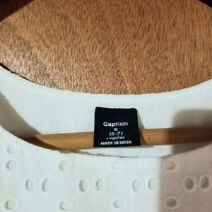 GAP Dresses - Gap girls eyelet dress (S) GAP Dresses - Gap girls eyelet dress (S)